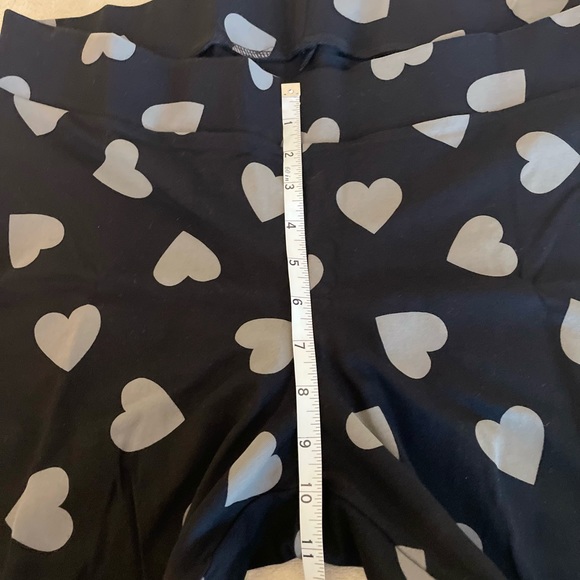 Torrid Full Length Heart Leggings - Various Sizes - Picture 5 of 14